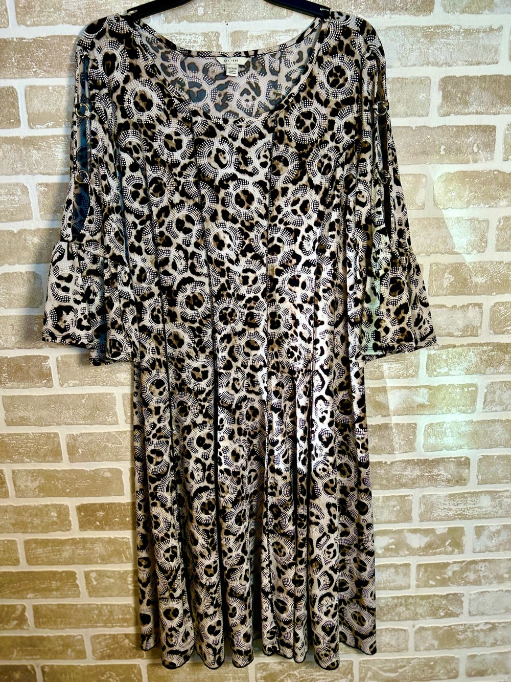 Neutral Floral-Print Midi Dress with Ruffled Sleeves